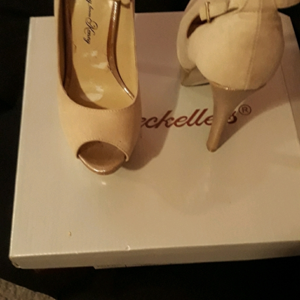 Platform heels - Picture 2 of 4